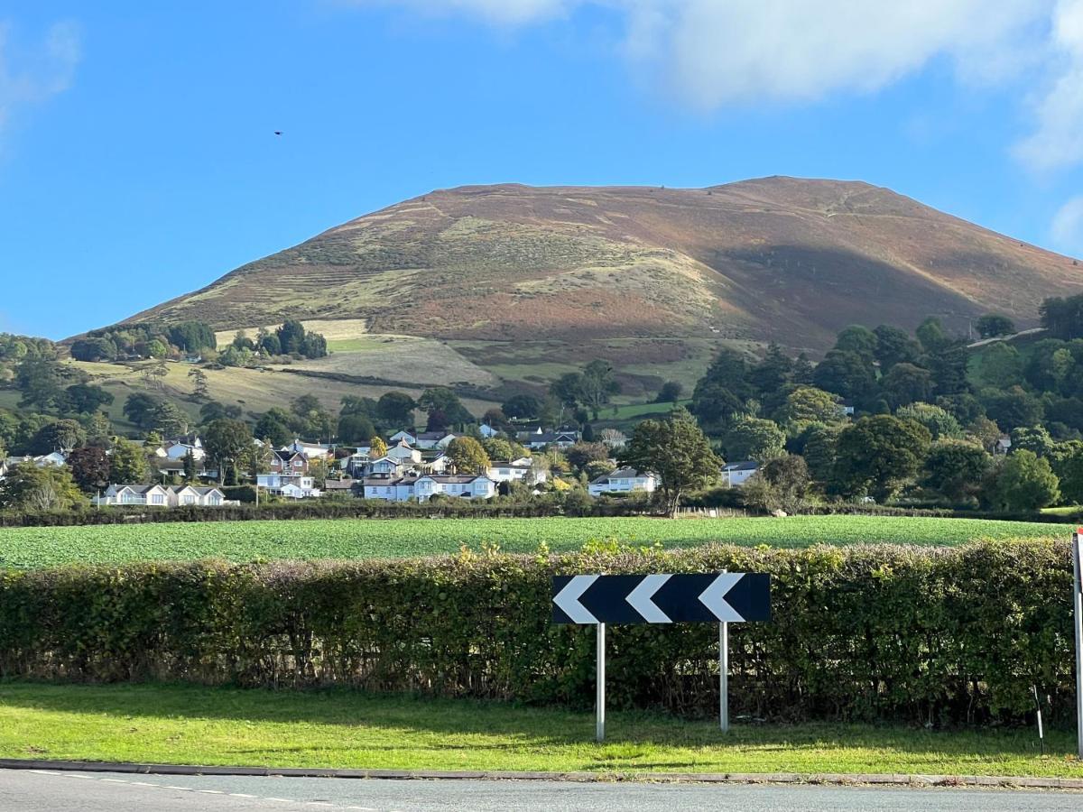 Ty Gwyn Holiday Cottage - Llanbedr Dyffryn Clwyd - Ruthin Exterior foto