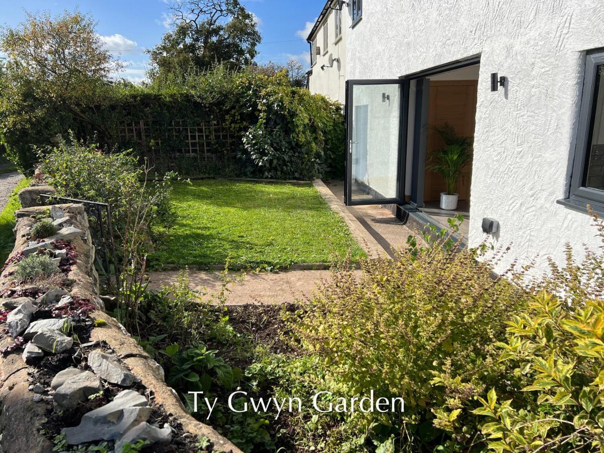 Ty Gwyn Holiday Cottage - Llanbedr Dyffryn Clwyd - Ruthin Exterior foto